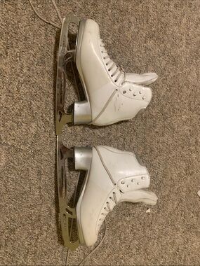 Jackson Premiere Figure Skates Size 7.5 with Legacy 7 Blades Excellent Condition